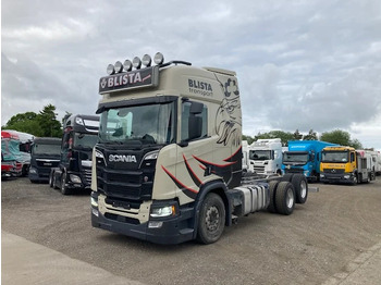 Camión chasis SCANIA R 650