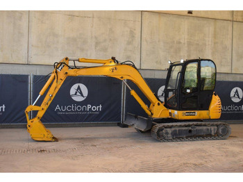 Excavadora de cadenas JCB 8056