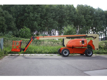 Plataforma articulada JLG