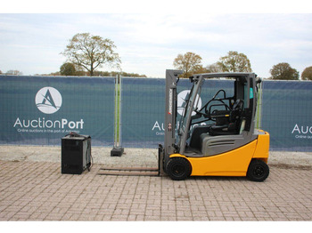 Carretilla elevadora eléctrica Jungheinrich EFG 316: foto 2 Carretilla elevadora eléctrica Jungheinrich EFG 316: foto 2