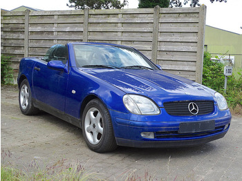 Sedan Mercedes-Benz SLK SLK200: foto 2