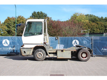 Tractor industrial Terberg YT222: foto 2