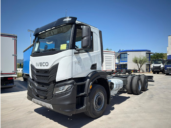 Camión chasis IVECO X-WAY