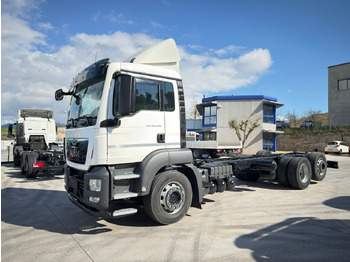 Camión portacontenedore/ Intercambiable MAN TGS 26.420