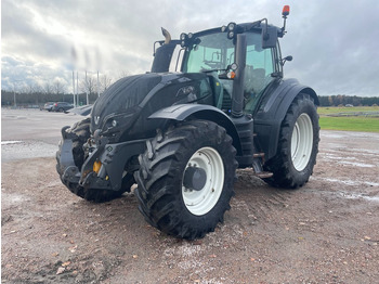 Tractor VALTRA T214