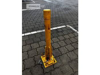 Equipo de construcción CATERPILLAR