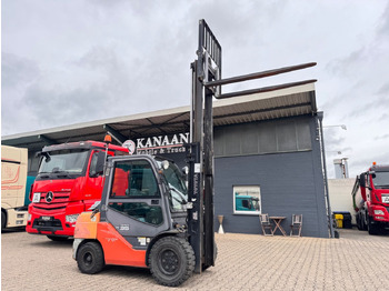 Carretilla elevadora diésel Toyota Tonero 35 Diesel Stapler 3.274h Sideshift: foto 3 Carretilla elevadora diésel Toyota Tonero 35 Diesel Stapler 3.274h Sideshift: foto 3