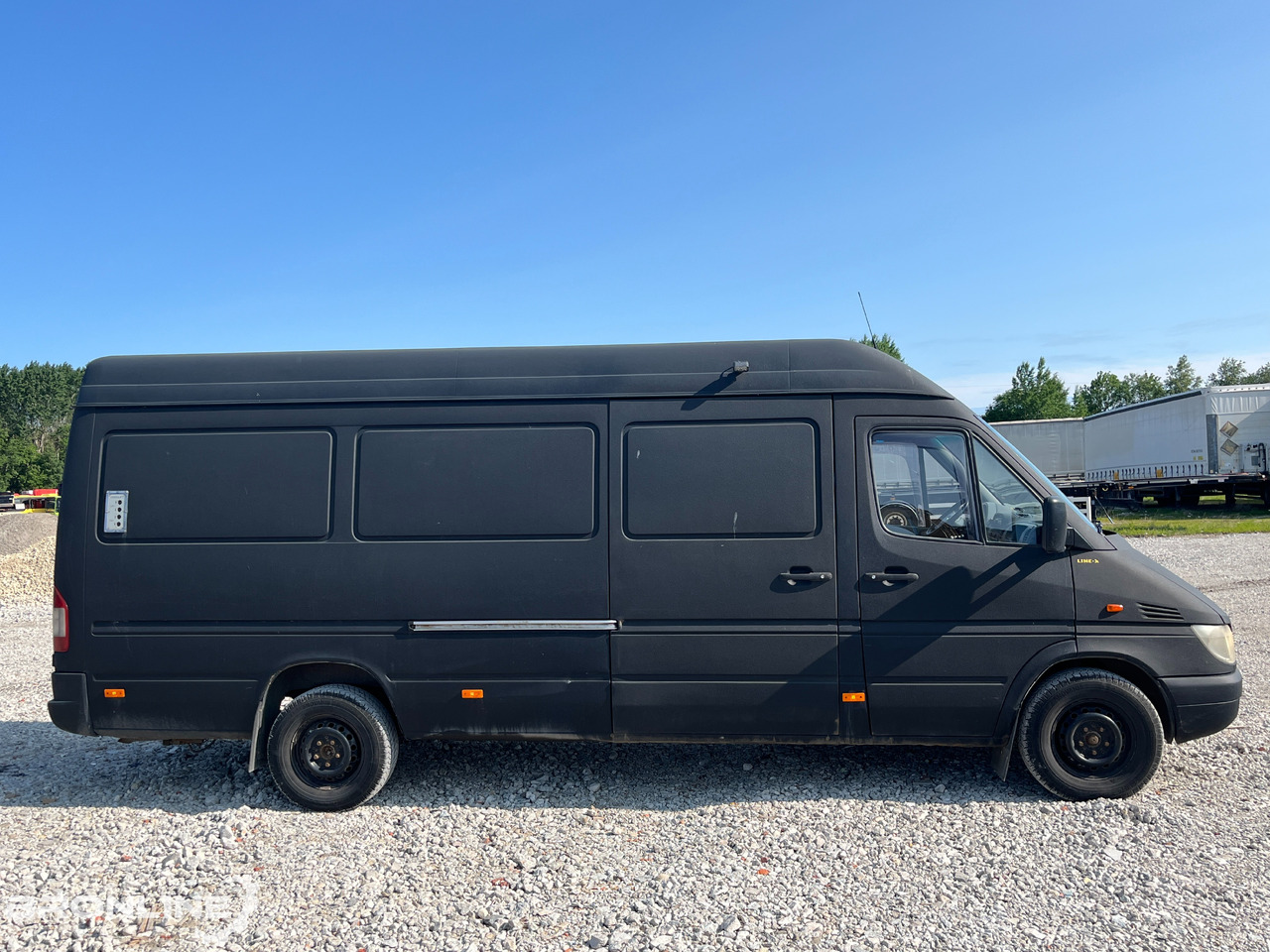 2004 Mercedes-Benz Sprinter 313 CDI 2.2d 95kW - Furgón: foto 4 2004 Mercedes-Benz Sprinter 313 CDI 2.2d 95kW - Furgón: foto 4