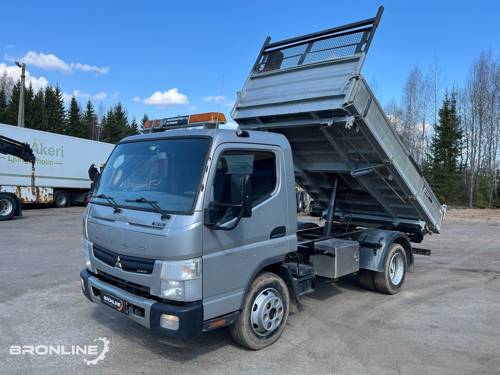 2013 Mitsubishi Fuso Canter 7C15 Tipper - Camión volquete: foto 2 2013 Mitsubishi Fuso Canter 7C15 Tipper - Camión volquete: foto 2