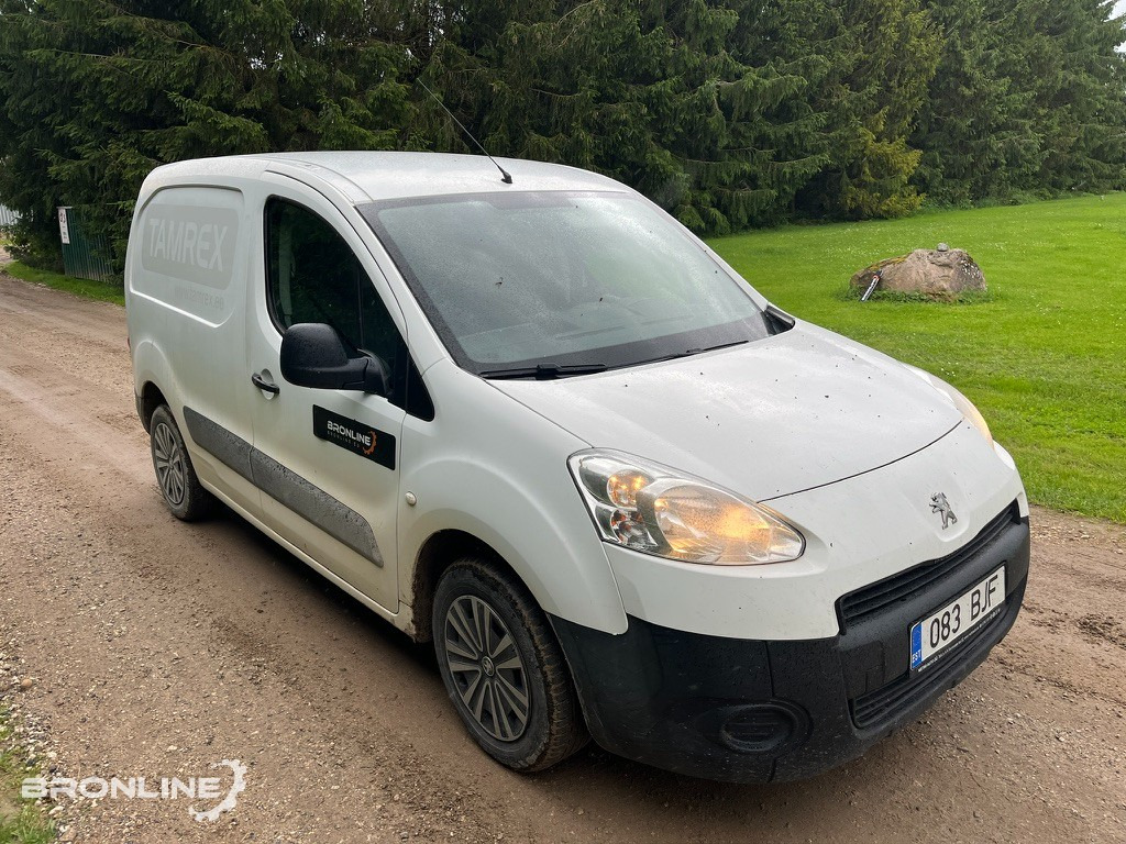 2013 Peugeot Partner 1.6d 55kW - Furgoneta pequeña: foto 2 2013 Peugeot Partner 1.6d 55kW - Furgoneta pequeña: foto 2