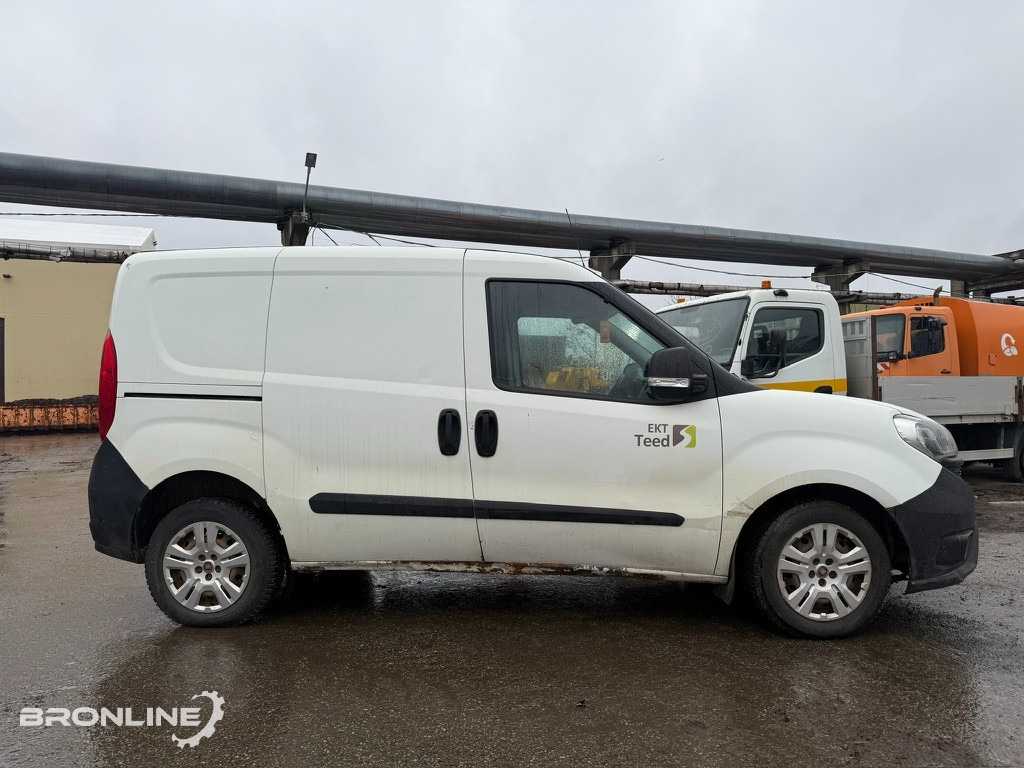 2016 Fiat Doblo 1.2 55kw - Furgoneta pequeña: foto 5 2016 Fiat Doblo 1.2 55kw - Furgoneta pequeña: foto 5