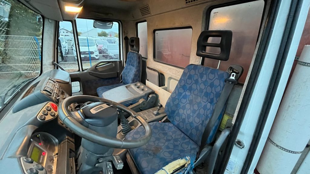Furgoneta caja abierta Iveco Eurocargo ML 80E18 Pritsche Iveco Eurocargo ML 80E18 Pritsche: foto 6 Furgoneta caja abierta Iveco Eurocargo ML 80E18 Pritsche Iveco Eurocargo ML 80E18 Pritsche: foto 6