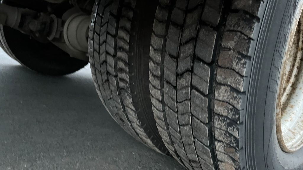 Furgoneta caja abierta Iveco Eurocargo ML 80E18 Pritsche Iveco Eurocargo ML 80E18 Pritsche: foto 10 Furgoneta caja abierta Iveco Eurocargo ML 80E18 Pritsche Iveco Eurocargo ML 80E18 Pritsche: foto 10