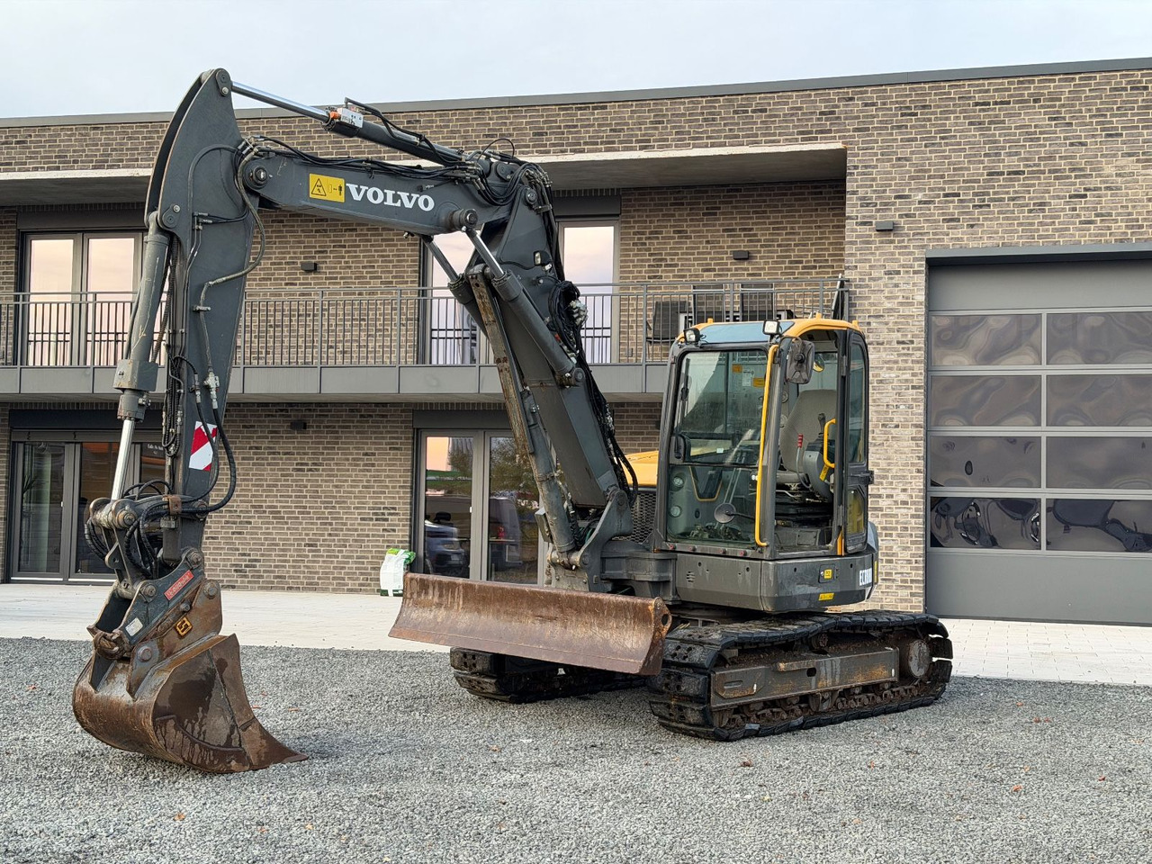 Volvo ECR 88 D Verstellauslger OQ Oilquick - Miniexcavadora: foto 4 Volvo ECR 88 D Verstellauslger OQ Oilquick - Miniexcavadora: foto 4