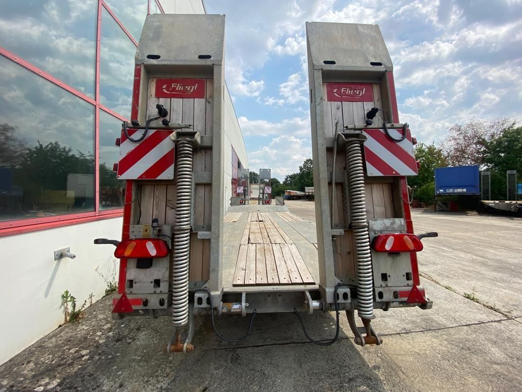 Fliegl 3 Achs Tiefladeranhänger - Remolque góndola rebajadas: foto 5 Fliegl 3 Achs Tiefladeranhänger - Remolque góndola rebajadas: foto 5