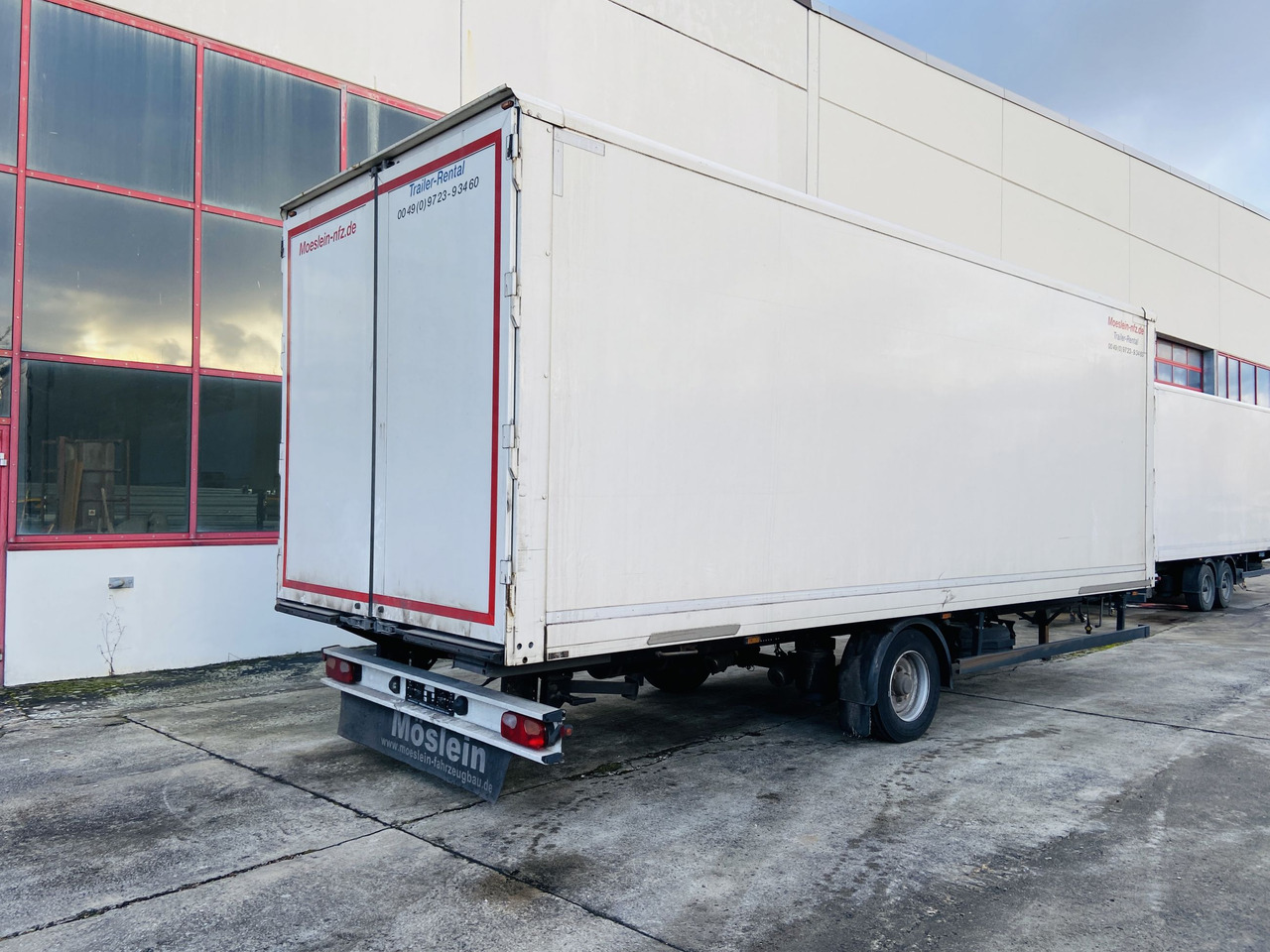 Möslein EK 1- D 7,3 1 Achs Kofferanhänger - Remolque caja cerrada: foto 4 Möslein EK 1- D 7,3 1 Achs Kofferanhänger - Remolque caja cerrada: foto 4