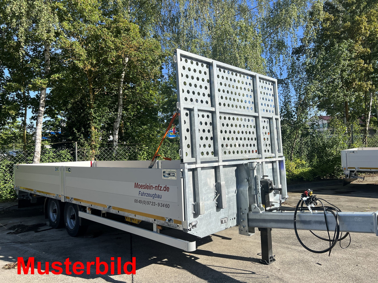 Möslein THT 14,4 G 6,2 L 14,4 t Tandem- Pritschenanhänger- Tieflader - Remolque plataforma/ Caja abierta: foto 2 Möslein THT 14,4 G 6,2 L 14,4 t Tandem- Pritschenanhänger- Tieflader - Remolque plataforma/ Caja abierta: foto 2