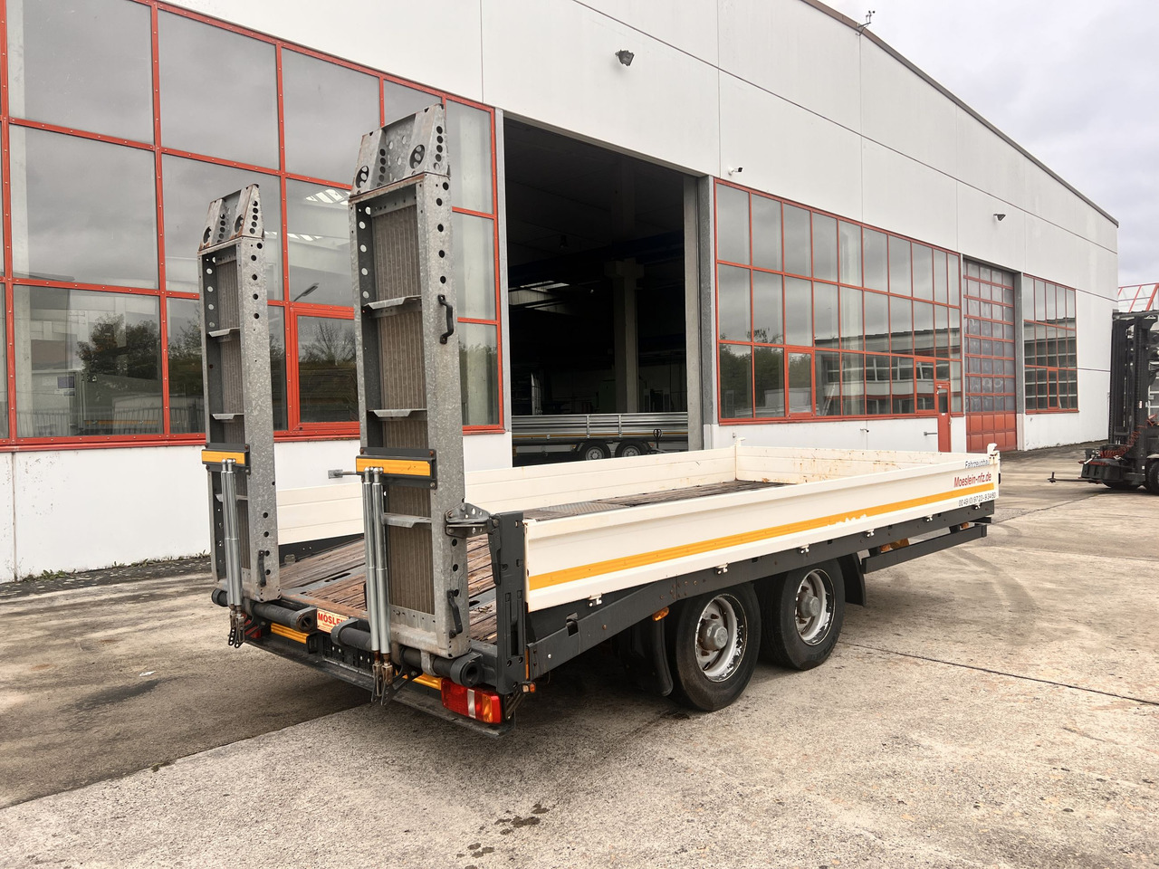 Möslein TTS 11 Schwebheim Tandemtieflader - Remolque góndola rebajadas: foto 4 Möslein TTS 11 Schwebheim Tandemtieflader - Remolque góndola rebajadas: foto 4