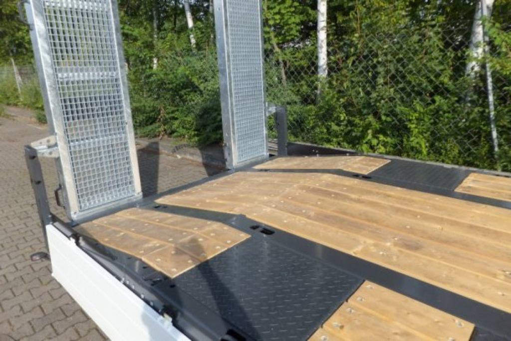 Möslein TTT 13- 5,2 Weiß Neuer Tandemtieflader 13 t GG - Remolque góndola rebajadas: foto 2 Möslein TTT 13- 5,2 Weiß Neuer Tandemtieflader 13 t GG - Remolque góndola rebajadas: foto 2