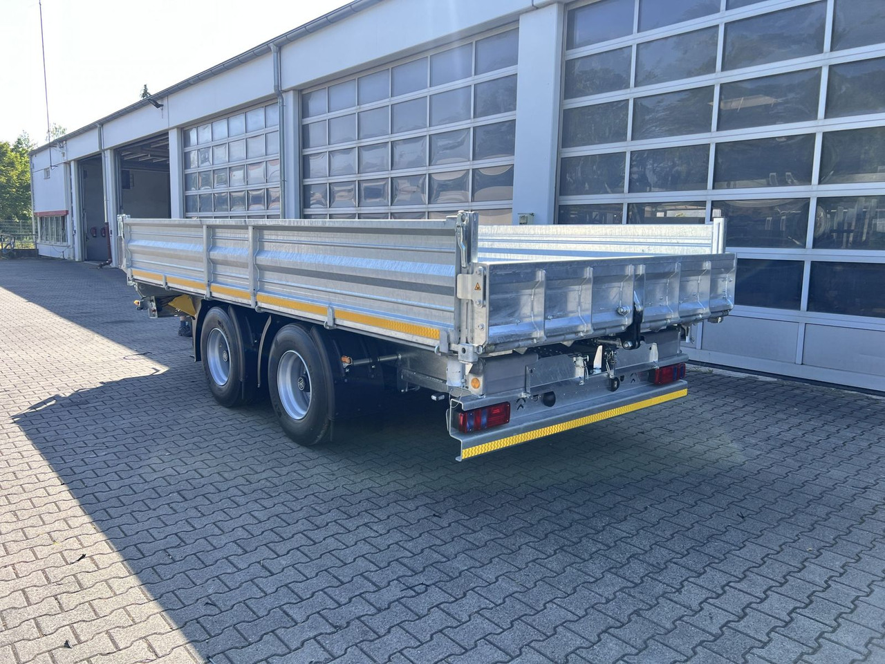 Möslein neuer 19 t Tandemkipper- Tieflader hydraulische - Remolque volquete: foto 3 Möslein neuer 19 t Tandemkipper- Tieflader hydraulische - Remolque volquete: foto 3