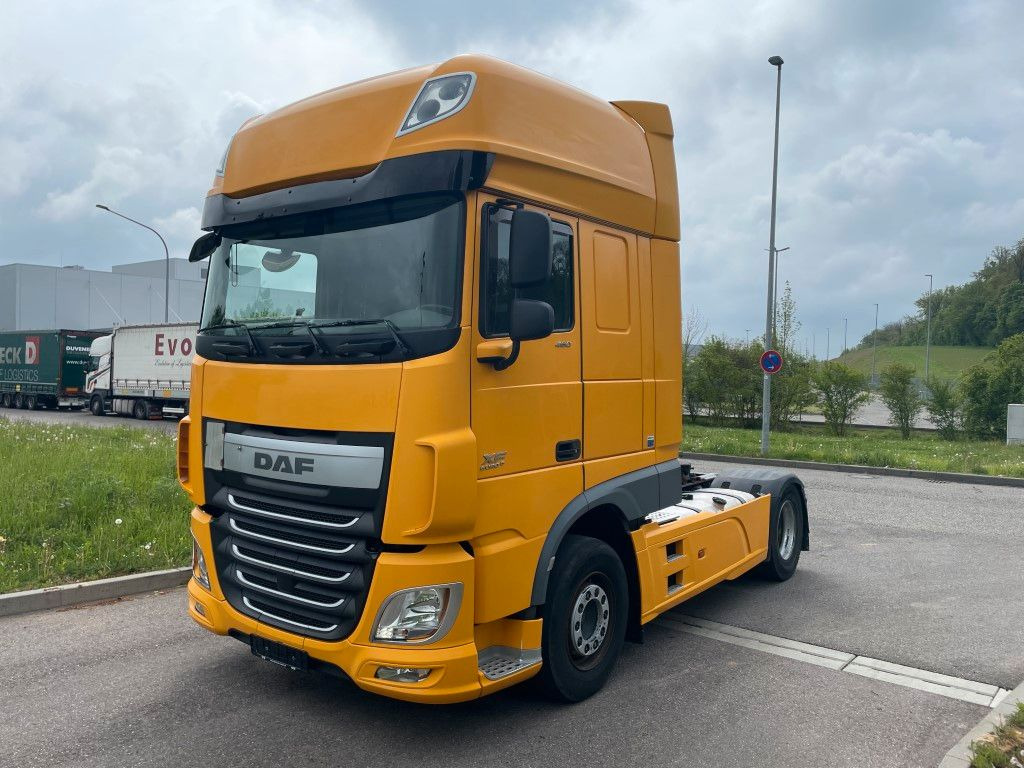DAF FT XF 460 SSC, Getriebe und Achskopf NEU - Cabeza tractora: foto 1 DAF FT XF 460 SSC, Getriebe und Achskopf NEU - Cabeza tractora: foto 1