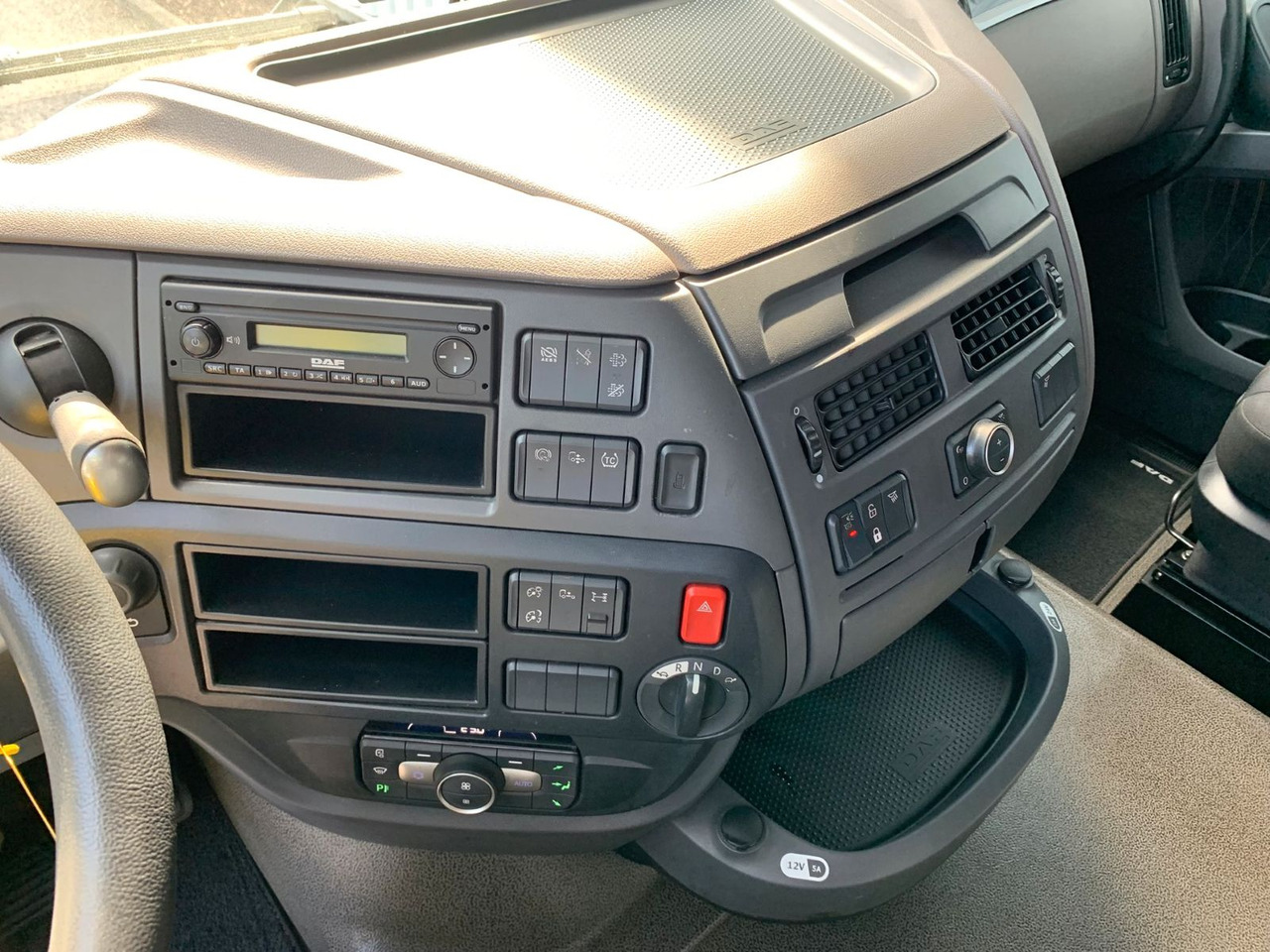 Cabeza tractora DAF FT XF 480 SC LD: foto 15