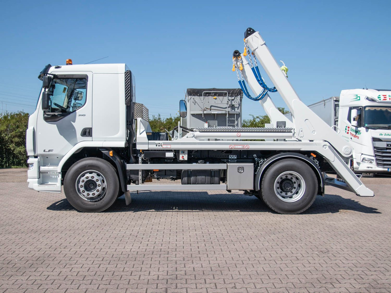 DAF FA LF 310 19t Absetzkipper VDL - Camión volquete: foto 4 DAF FA LF 310 19t Absetzkipper VDL - Camión volquete: foto 4