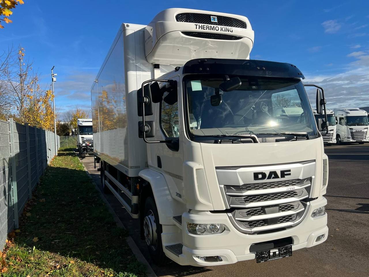 DAF FA XB 310 18t Kress Kühlaufbau - Camión frigorífico: foto 2 DAF FA XB 310 18t Kress Kühlaufbau - Camión frigorífico: foto 2