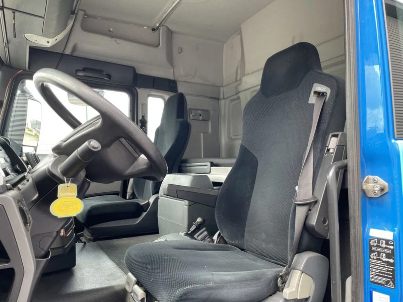 Foto del interior 1: Cabeza tractora MAN TGS 18.400 EURO 6 ! 3-2013 BJ