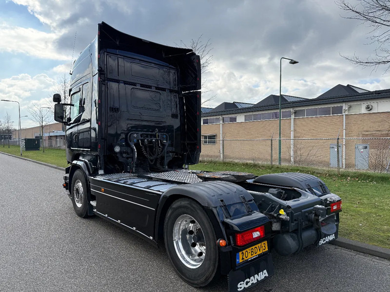 Scania R410 2014 euro 6 black beauty ! met koppeling !!! - Cabeza tractora: foto 4 Scania R410 2014 euro 6 black beauty ! met koppeling !!! - Cabeza tractora: foto 4