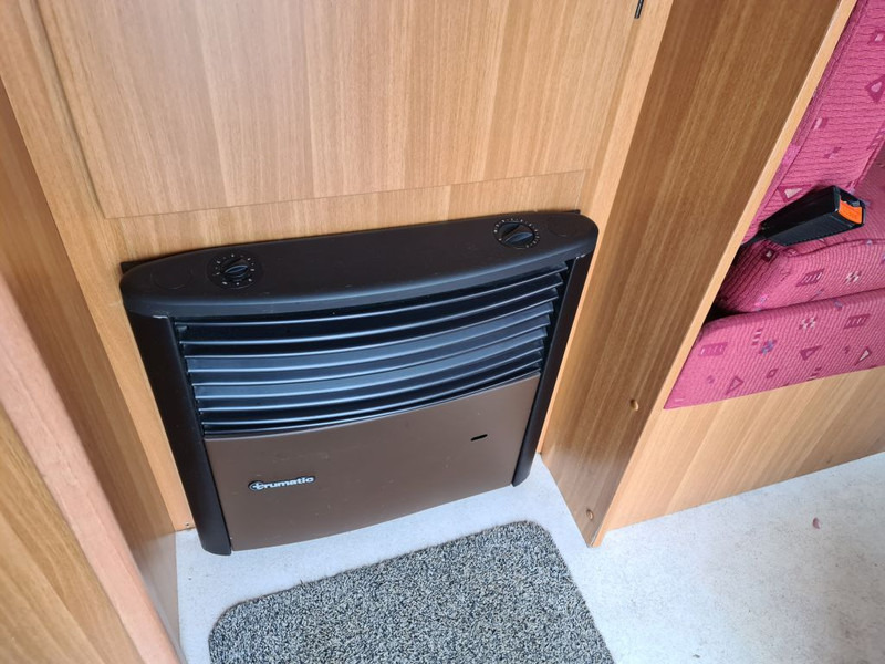 Autocaravana perfilada Ford CAMPER FORD RIMOR SPA: foto 11 Autocaravana perfilada Ford CAMPER FORD RIMOR SPA: foto 11