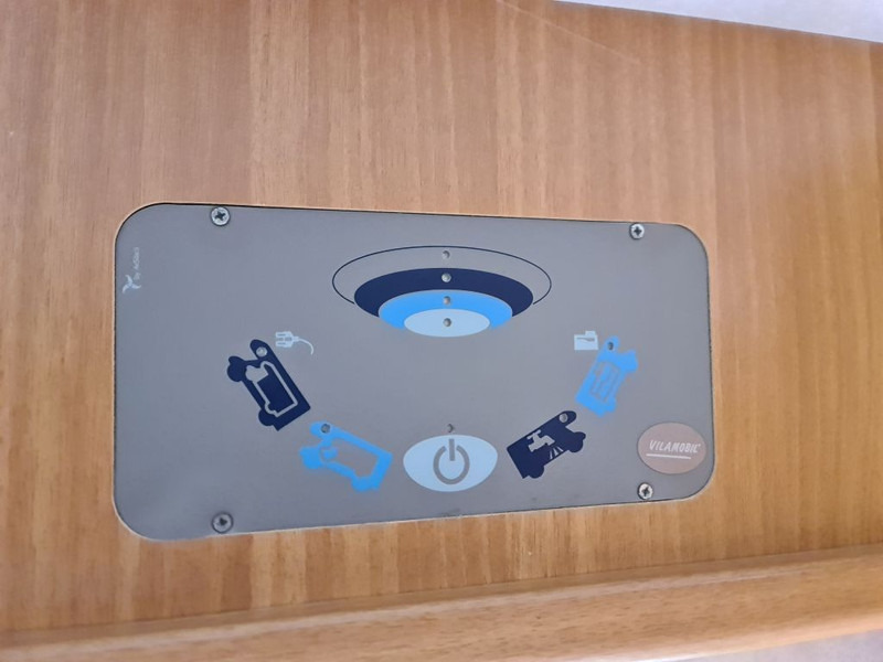 Autocaravana perfilada Ford CAMPER FORD RIMOR SPA: foto 7 Autocaravana perfilada Ford CAMPER FORD RIMOR SPA: foto 7