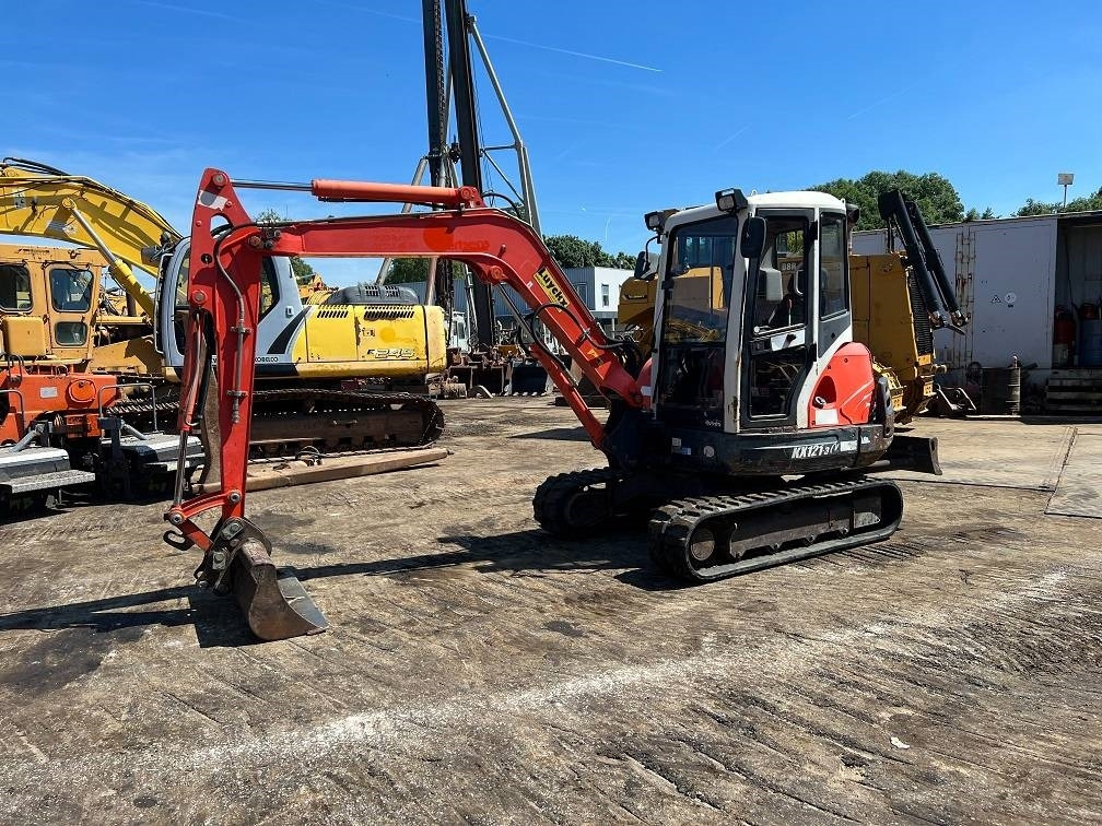Kubota KX 121-3 - Miniexcavadora: foto 1 Kubota KX 121-3 - Miniexcavadora: foto 1