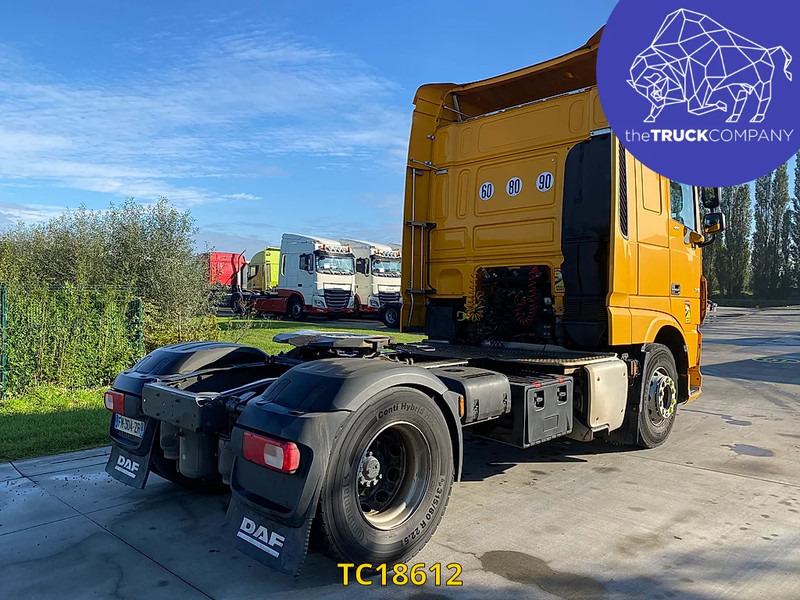 Cabeza tractora DAF XF 480: foto 19