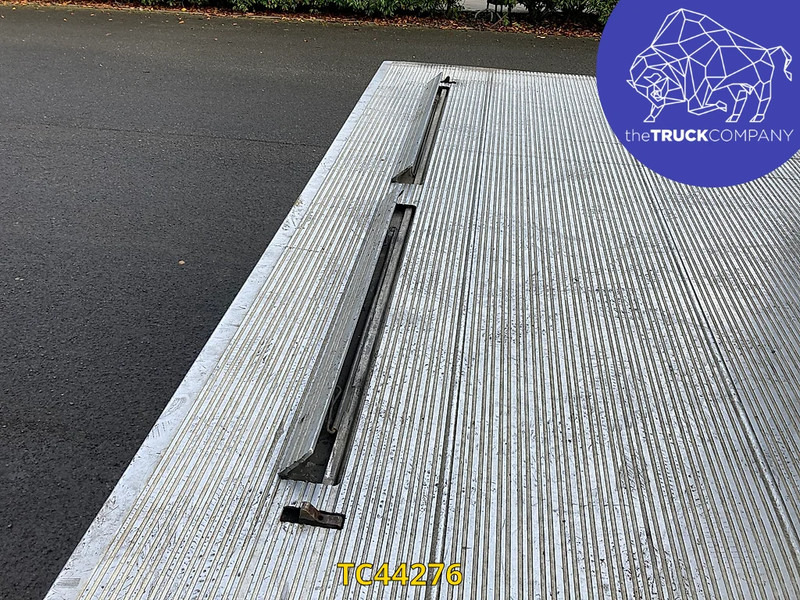 Iveco EuroCargo 100 E15 - Camión caja cerrada: foto 2 Iveco EuroCargo 100 E15 - Camión caja cerrada: foto 2