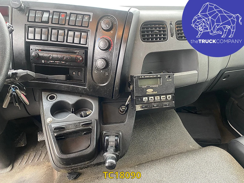 Renault D 240 - Camión frigorífico: foto 4 Renault D 240 - Camión frigorífico: foto 4