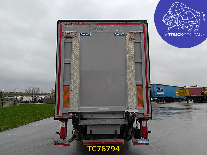 Renault Premium 320 - Camión caja cerrada: foto 3 Renault Premium 320 - Camión caja cerrada: foto 3