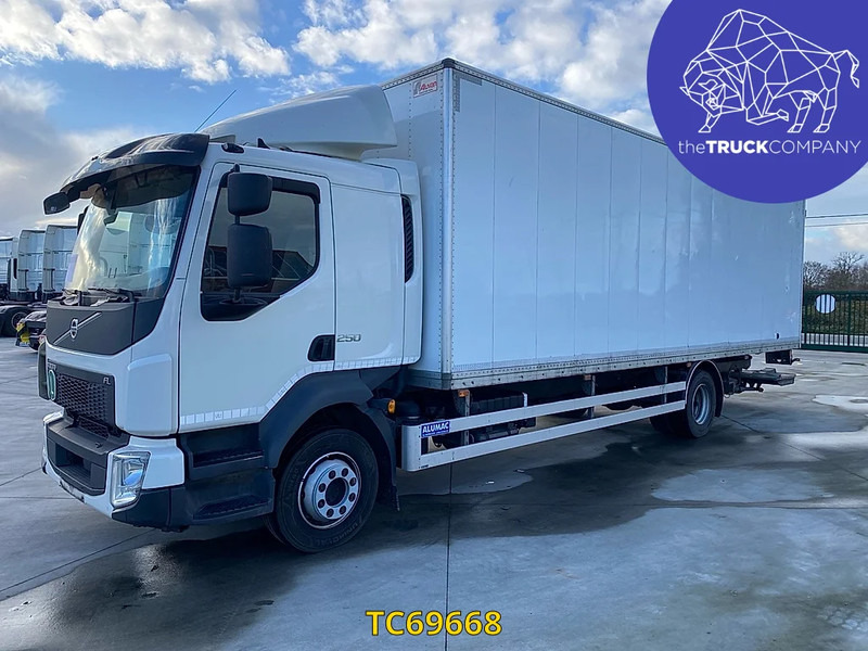 Volvo FL 250 - Camión caja cerrada: foto 1 Volvo FL 250 - Camión caja cerrada: foto 1