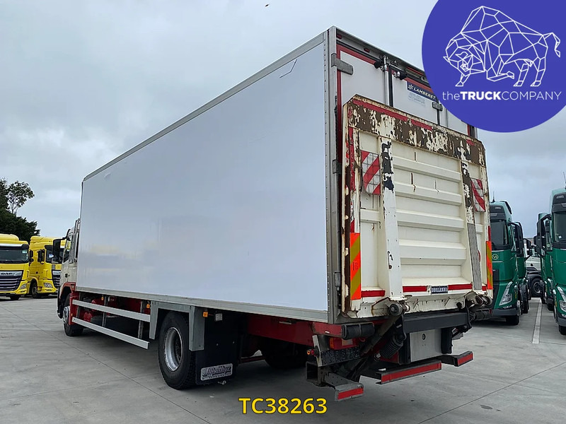 Volvo FM 330 - Camión frigorífico: foto 2 Volvo FM 330 - Camión frigorífico: foto 2