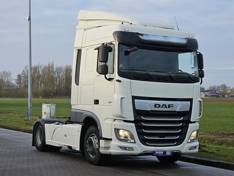 DAF XF 450 SPACECAB SKIRTS - Cabeza tractora: foto 5 DAF XF 450 SPACECAB SKIRTS - Cabeza tractora: foto 5
