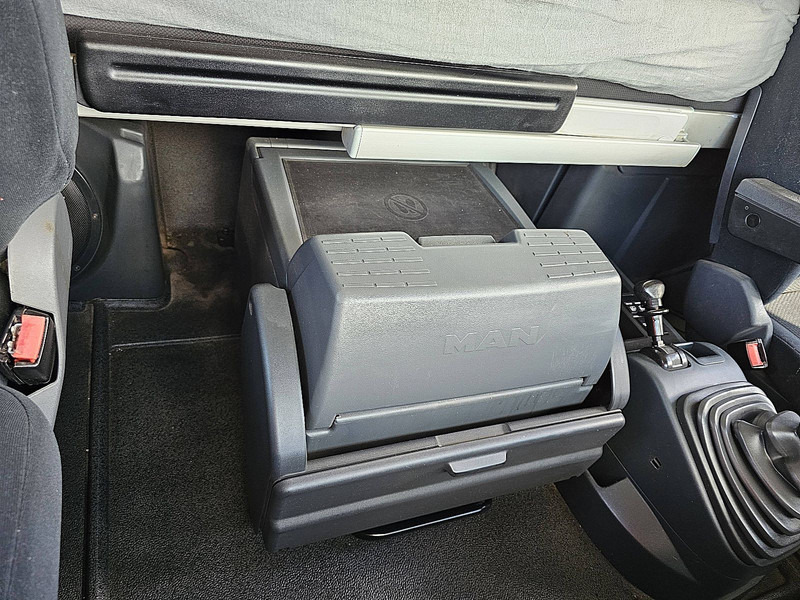 Cabeza tractora MAN 18.400 TGX HYDRODRIVE 4X4: foto 12 Cabeza tractora MAN 18.400 TGX HYDRODRIVE 4X4: foto 12