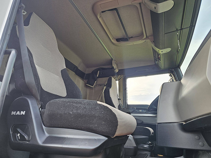 Cabeza tractora MAN 18.460 TGX kipphydaulik: foto 7 Cabeza tractora MAN 18.460 TGX kipphydaulik: foto 7
