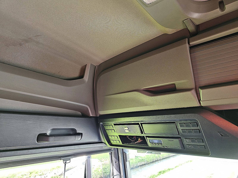 Cabeza tractora MAN 26.470 TGX TG3 GM 6X2-2 BLS: foto 11