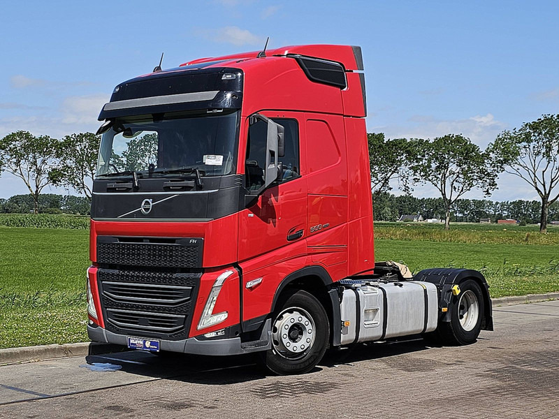 Volvo FH 500 I-SAVE LED 2X TANK - Cabeza tractora: foto 2 Volvo FH 500 I-SAVE LED 2X TANK - Cabeza tractora: foto 2