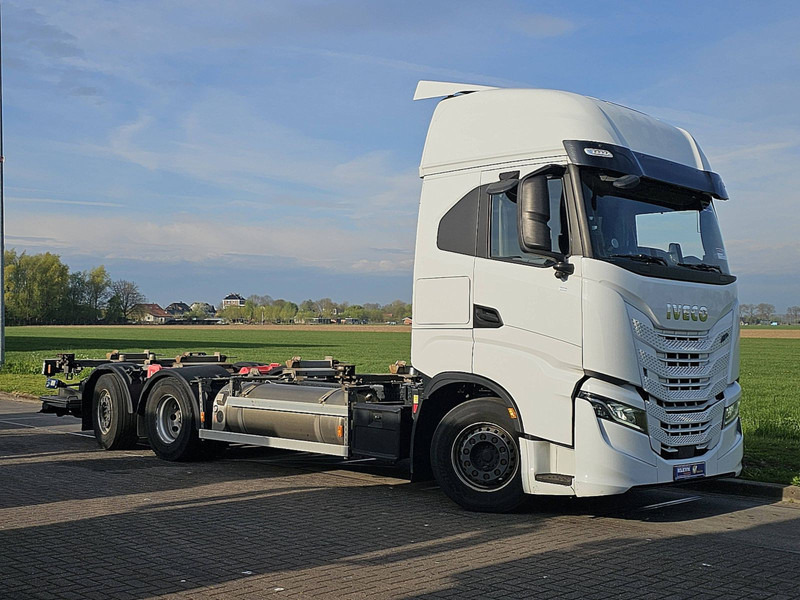 Iveco S-WAY AS260S46 LNG INT. STEERAXLE - Camión portacontenedore/ Intercambiable: foto 5 Iveco S-WAY AS260S46 LNG INT. STEERAXLE - Camión portacontenedore/ Intercambiable: foto 5