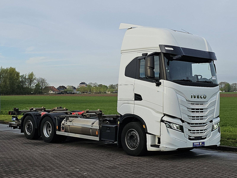 Iveco S-WAY AS260S46 LNG INT. STEERAXLE - Camión portacontenedore/ Intercambiable: foto 5 Iveco S-WAY AS260S46 LNG INT. STEERAXLE - Camión portacontenedore/ Intercambiable: foto 5