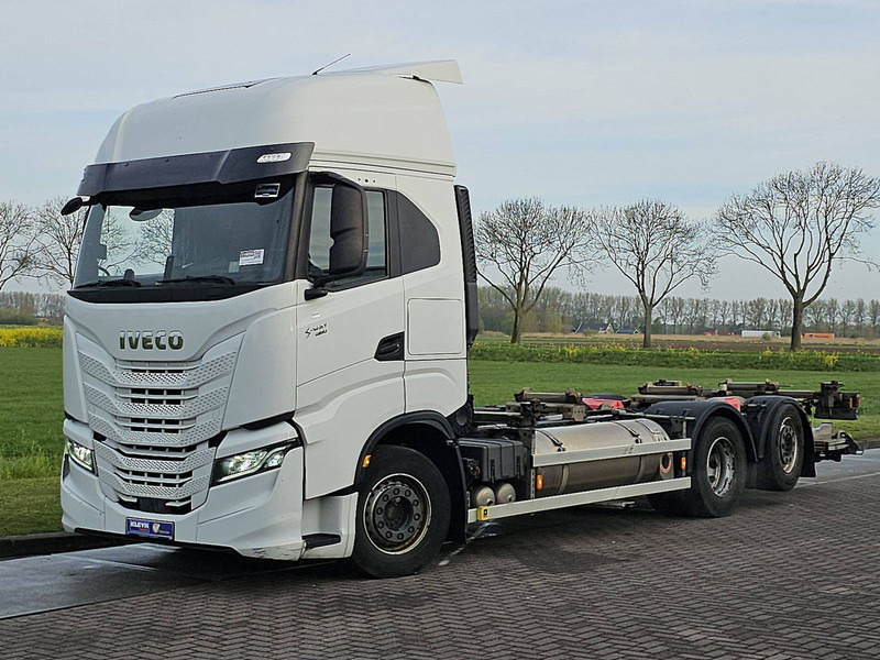 Iveco S-WAY AS260S46 LNG INT. STEERAXLE - Camión portacontenedore/ Intercambiable: foto 2 Iveco S-WAY AS260S46 LNG INT. STEERAXLE - Camión portacontenedore/ Intercambiable: foto 2