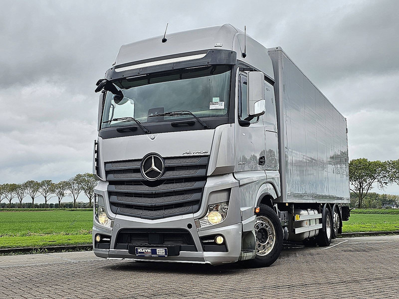 Mercedes-Benz ACTROS 2645 6X2*4 RET. 3T LIFT - Camión caja cerrada: foto 1 Mercedes-Benz ACTROS 2645 6X2*4 RET. 3T LIFT - Camión caja cerrada: foto 1