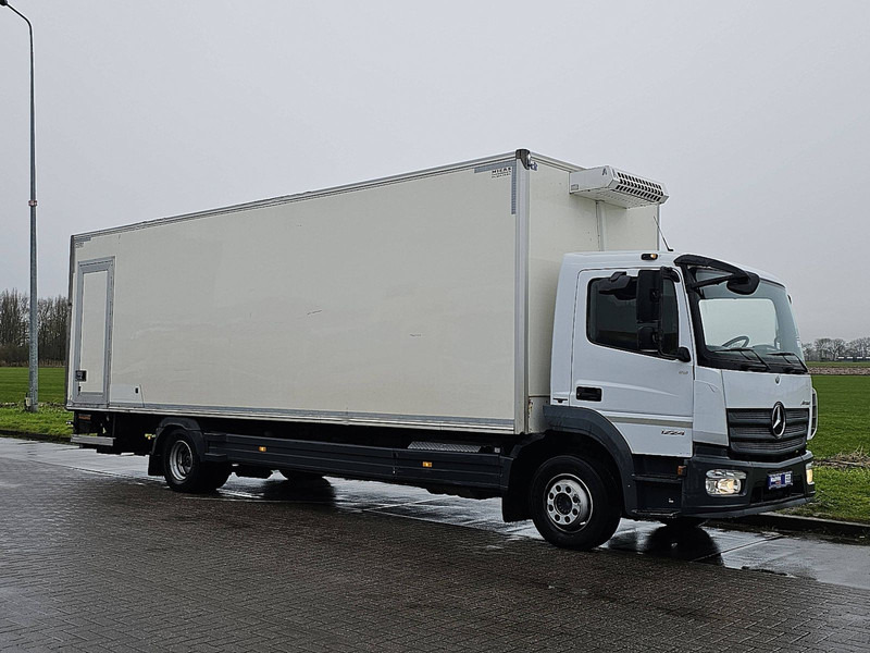Mercedes-Benz ATEGO 1224 L 3 SEATS LIFT AIRCO - Camión frigorífico: foto 5 Mercedes-Benz ATEGO 1224 L 3 SEATS LIFT AIRCO - Camión frigorífico: foto 5