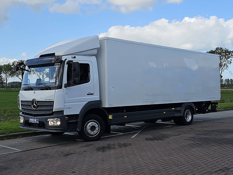 Mercedes-Benz ATEGO 1230 TAILLIFT AIRCO AHK - Camión caja cerrada: foto 2 Mercedes-Benz ATEGO 1230 TAILLIFT AIRCO AHK - Camión caja cerrada: foto 2